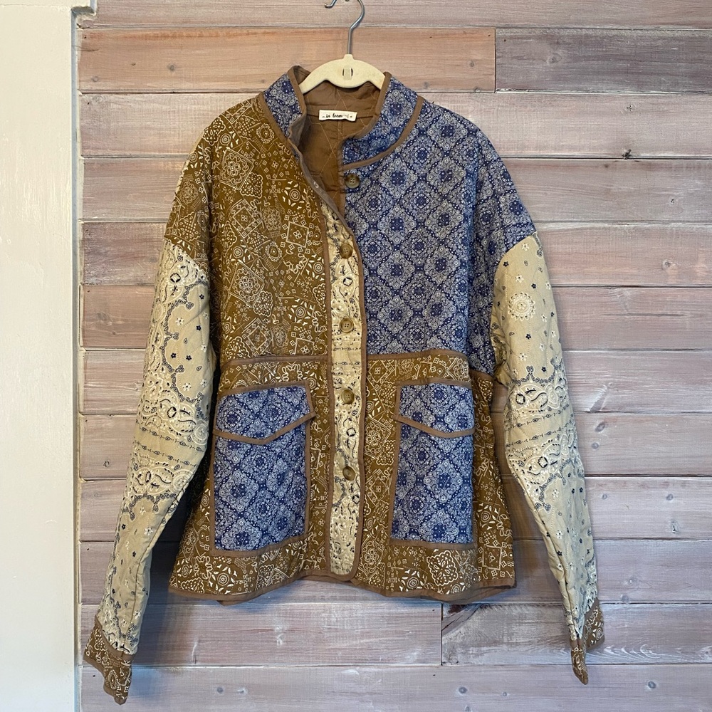 In loom brown blue bandana paisley quilted jacket size medium